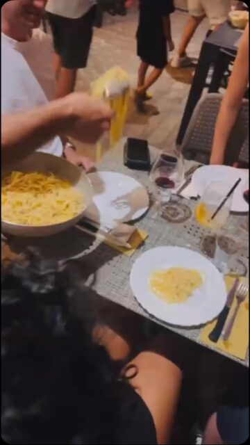 Spadellata di pasta!!! #foodtruck#cenatraamici#casteldilama